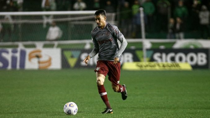 Lucca desfalcará o Fluminense no jogo contra o América-MG