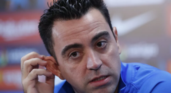 Xavi lamenta ausência de Daniel Alves e diz que time ainda não tem cara