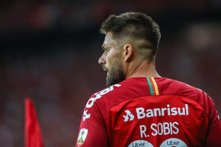 Ídolo do Inter, Rafael Sóbis revela que recusou proposta do Grêmio: “Não tive vontade”
