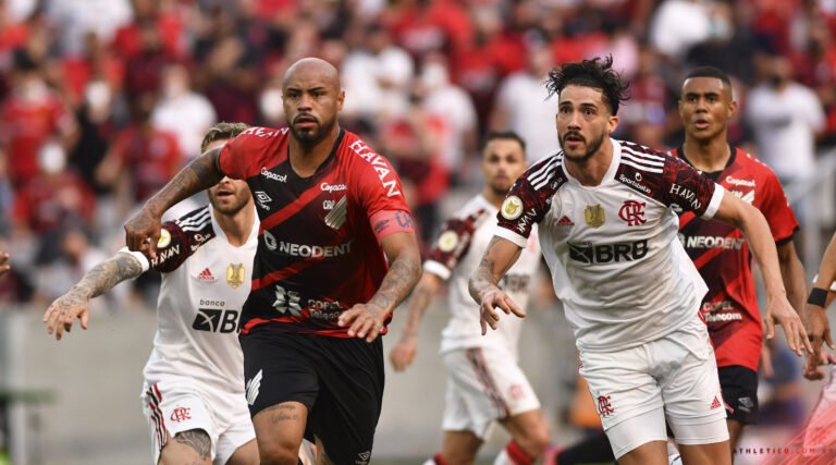 Em jogo adiado, Athletico-PR busca empate no fim contra o Flamengo