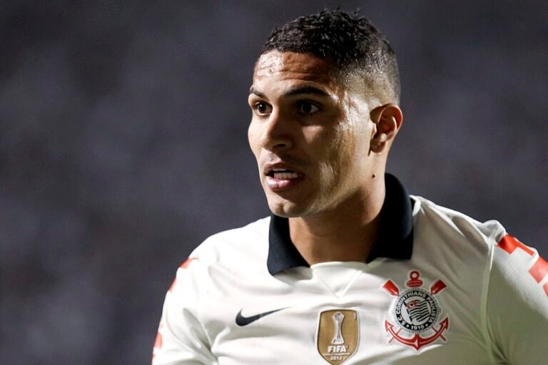 Guerrero sonha em retornar ao Corinthians, mas clube não se interessa