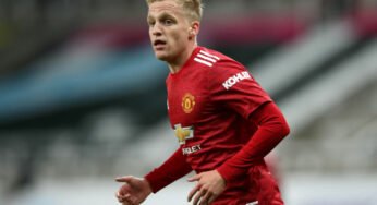 Arsenal analisa a contratação do meia holandês Danny van de Beek