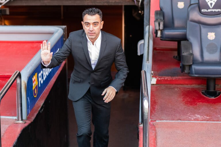Xavi comenta sobre sua primeira vitória fora de casa no comando do Barcelona