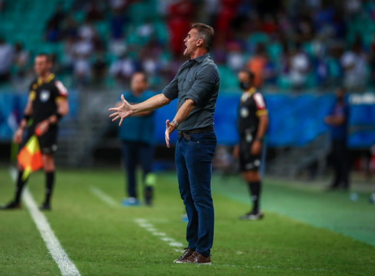 Mancini mantém confiança na permanência do Grêmio: “Temos chance”