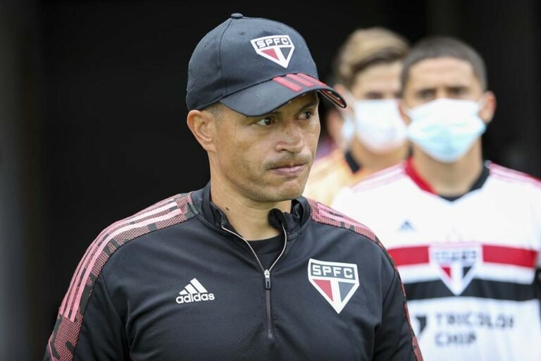 São Paulo reforça base com nigeriano para o time de Alex