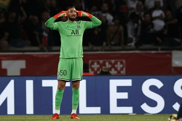 Donnarumma analisa disputa de titularidade no gol do PSG