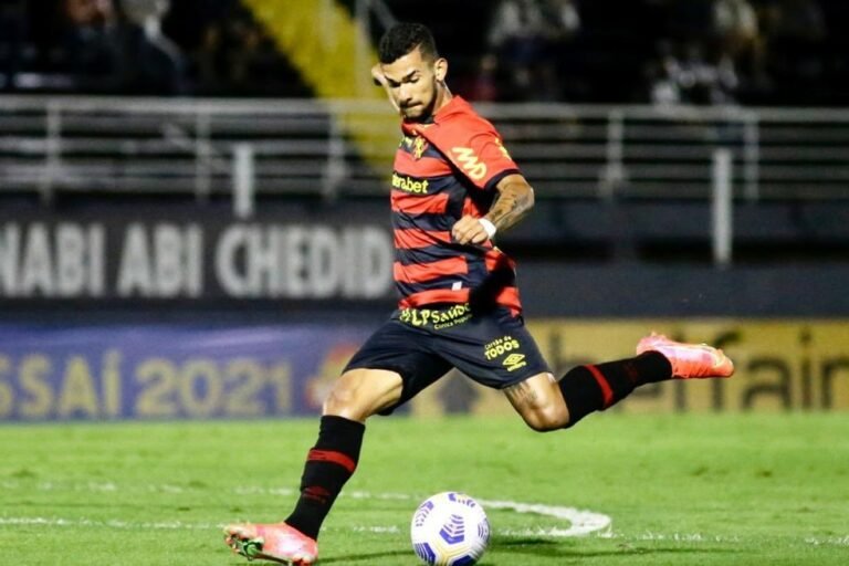 Atlético Mineiro prepara proposta milionária por meia do Sport