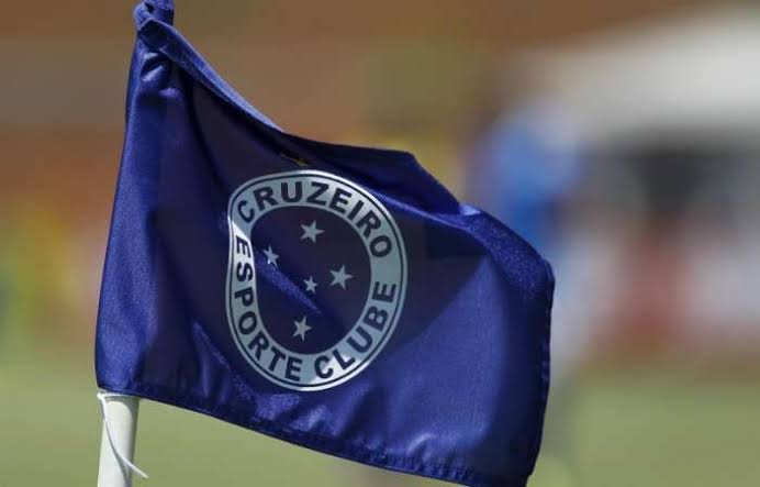 Cruzeiro volta a atrasar salários, mas planeja resolver débito em breve