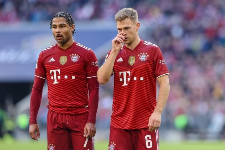 Bayern suspende salários dos jogadores que se recusam a se vacinar e pode sofrer represália judicial dos atletas