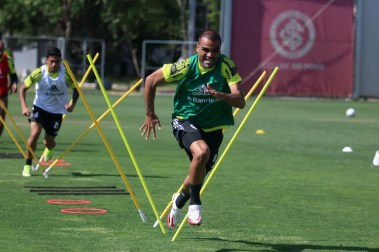 Após derrota para o São Paulo, Inter começa a preparação para o Gre-Nal 434