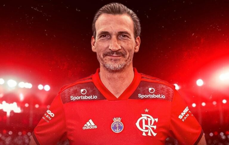 Flamengo anuncia chegada de técnico português para o futebol feminino