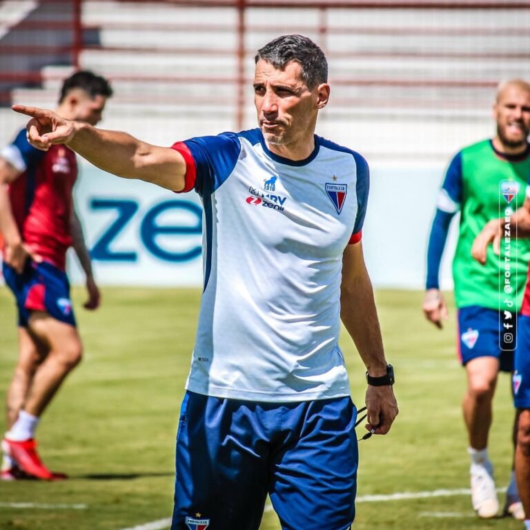 Vojvoda espera por contato do Flamengo antes de ouvir proposta do Inter, diz jornalista