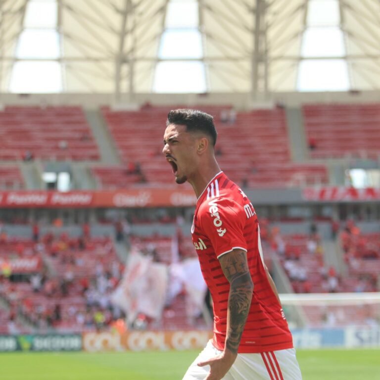 Matheus Cadorini comemora permanência no Inter: “Mais um sonho realizado”