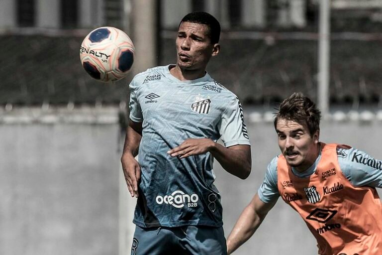 Utilizado no Sub-23, meia da base é emprestado ao São Caetano