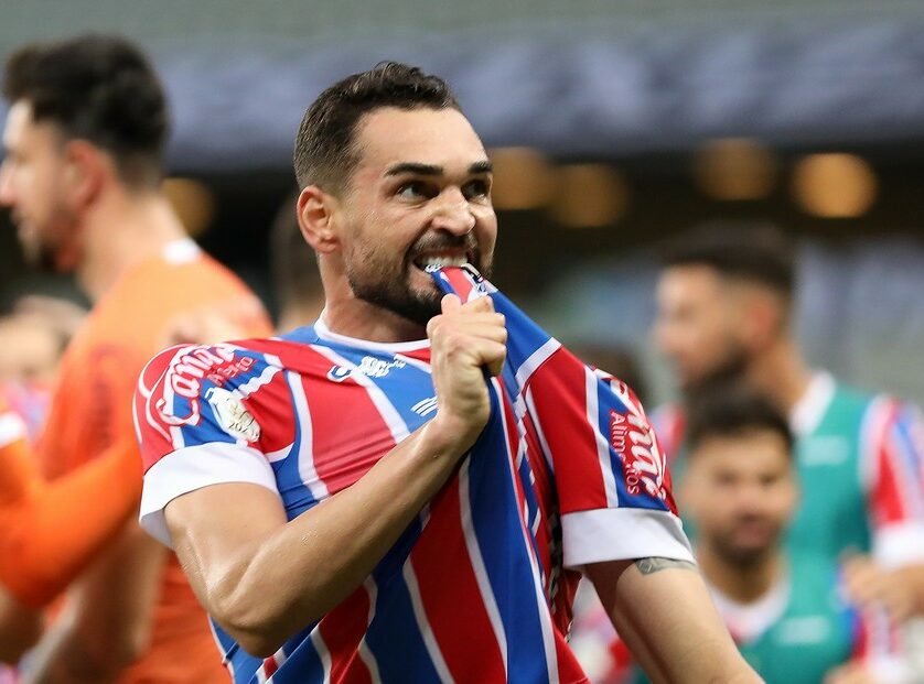 Presidente do Fortaleza confirma interesse do clube em Gilberto