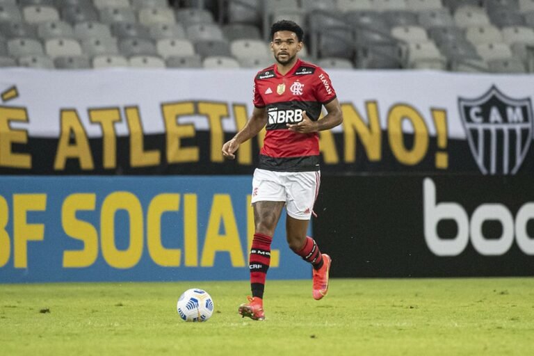 Bruno Viana não fica no Flamengo em 2022