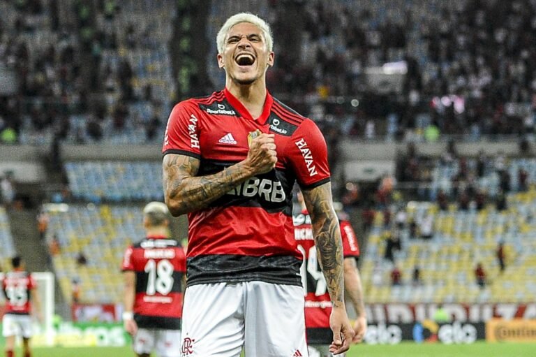 Site detalha proposta do Palmeiras para contratar Pedro, do Flamengo