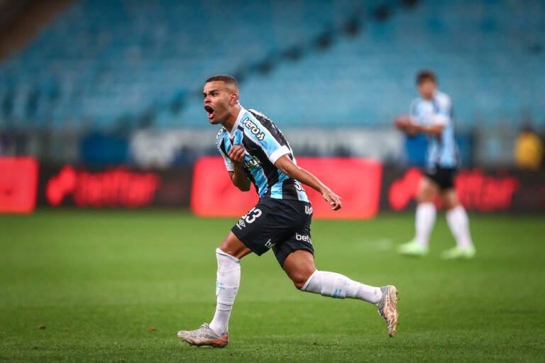 Na mira do São Paulo, Alisson negocia a rescisão com o Grêmio, diz jornalista