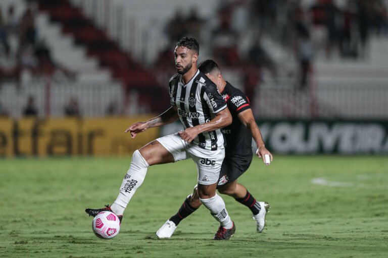 Atlético Mineiro encaminha a venda de Nathan Silva