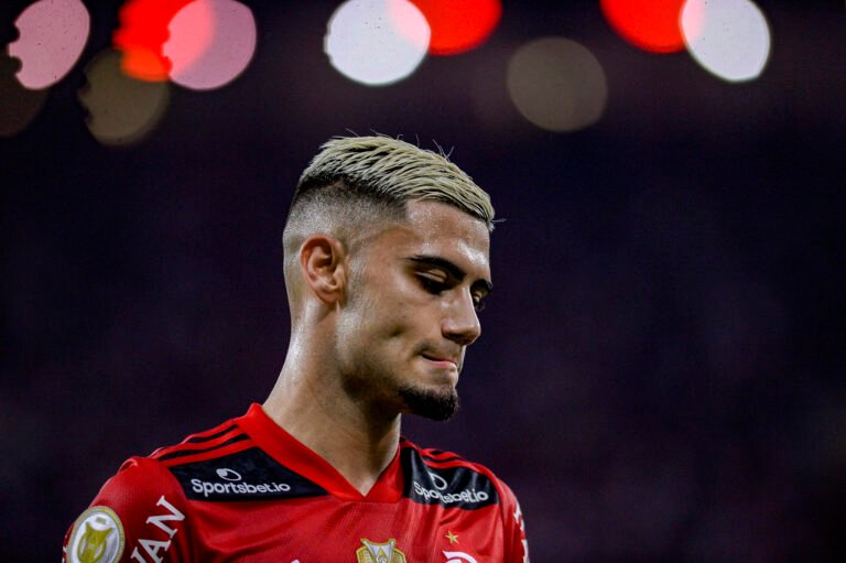Manchester United vê Andreas desvalorizado, mas ainda acredita em venda ao Flamengo