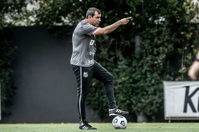 Sem Felipe Jonatan e Tardelli, Carille terá mais uma escalação diferente