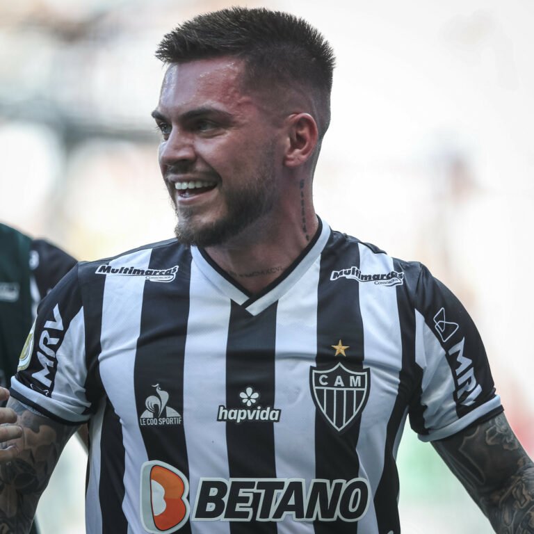 Nathan é alvo de cinco clubes, porém, negociações estão paralisadas pelo Atlético