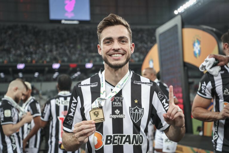 Atlético recebeu consultas do Santos, Grêmio e Coritiba pelo meia Hyoran