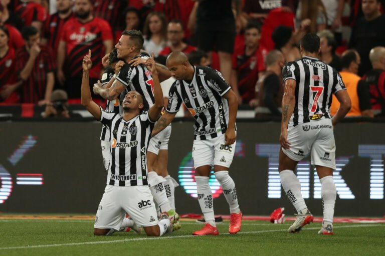 Atlético Mineiro de 2021 é o time com mais vitórias em um ano na história do futebol brasileiro
