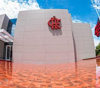 Flamengo aprova pacotão de mais de R$ 70 milhões em patrocínios