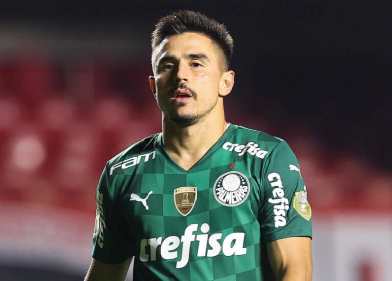 Carille comenta possíveis chegadas de Willian e Bauermann ao Santos; confira