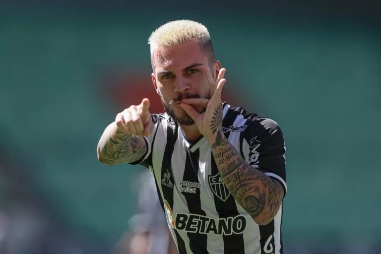 Alvo de clubes, Nathan é quem definirá o seu futuro, diz portal