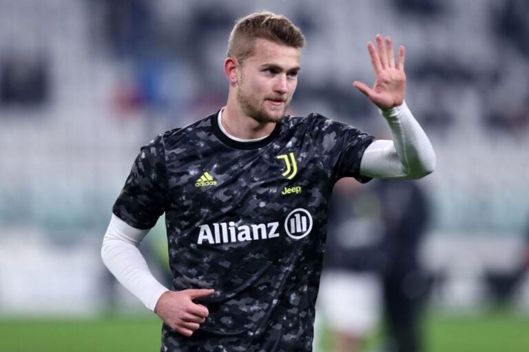Com poucas oportunidades na Juventus, De Ligt entra no radar do Tottenham