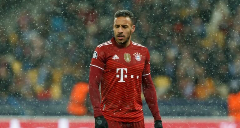 Tolisso é uma das opções de reforços para o Barcelona de Xavi, diz jornal