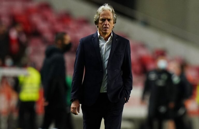 Caminho livre? Benfica cogita demissão de Jorge Jesus; Flamengo monitora