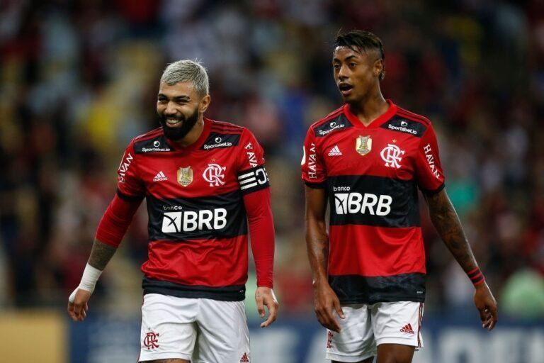 Gabigol revela que ficou dois meses sem falar com Bruno Henrique: “Ele é maluco”