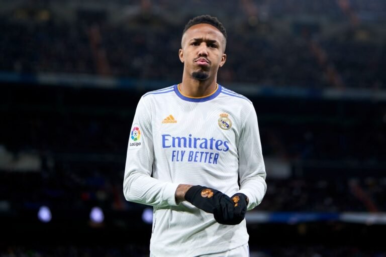 Olheiro convenceu Real Madrid a desistir de De Ligt e contratar Militão