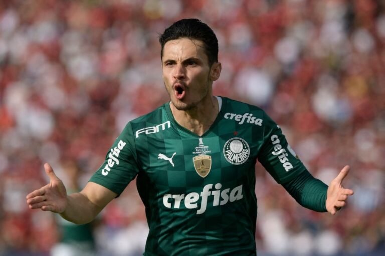 Inter Miami faz investida por Raphael Veiga; Palmeiras envia contraproposta