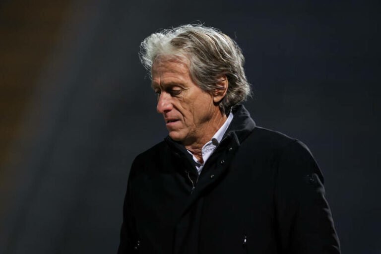 Jorge Jesus não demonstrou interesse em voltar ao Flamengo, diz jornalista