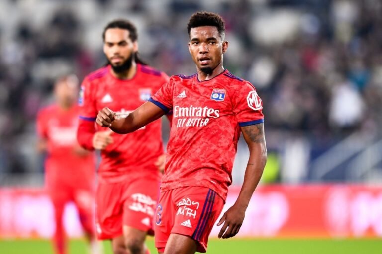 Empresário de Thiago Mendes nega nova procura do Flamengo e ressalta: “Chance zero de voltar ao Brasil”