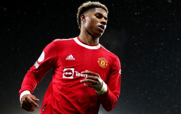 Rashford não descarta trocar United pelo Barcelona, diz agência