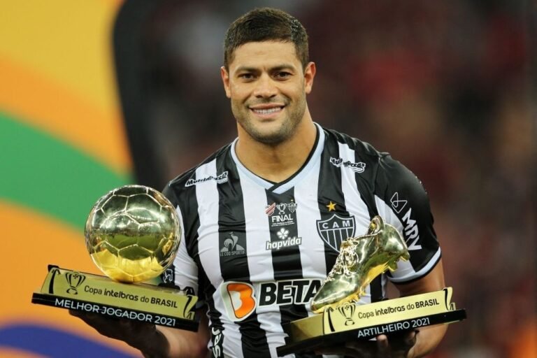 Hulk revela que quase acertou com Porto antes do Atlético: “Fiquei muito balançado”