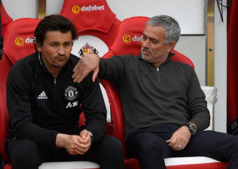 Novo Domènec? Flamengo faz contato com ex-auxiliar de José Mourinho