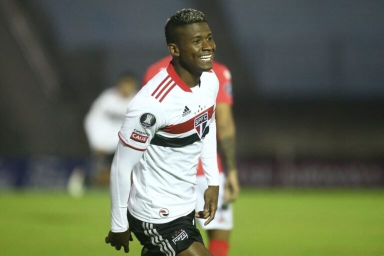 São Paulo acerta empréstimo de Luis Orejuela ao Grêmio; veja detalhes
