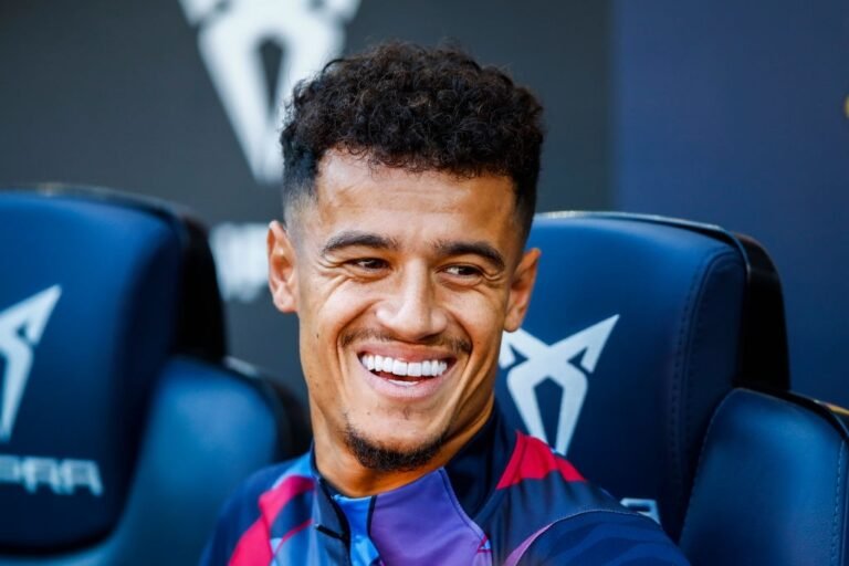 Barcelona estuda abrir negociação com Flamengo por Coutinho na próxima semana