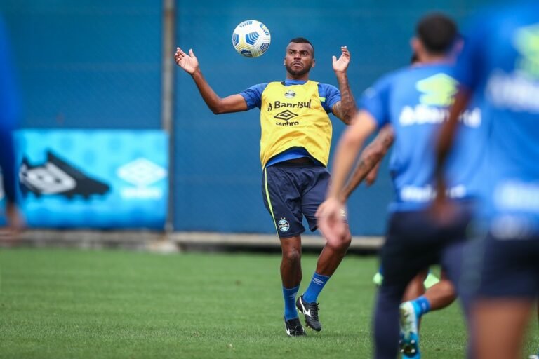 Leonardo Gomes pode ser utilizado pelo Grêmio em 2022
