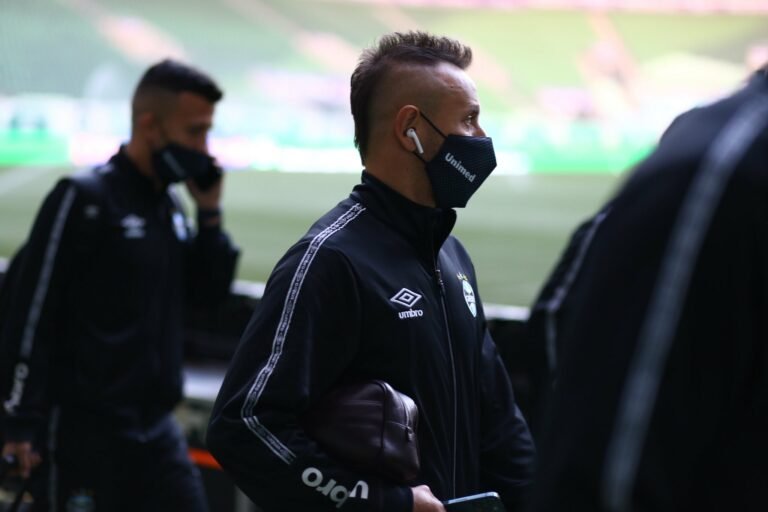 Rafinha fala sobre seu desejo de jogar no São Paulo: “Todo mundo sabe que eu sou são-paulino”