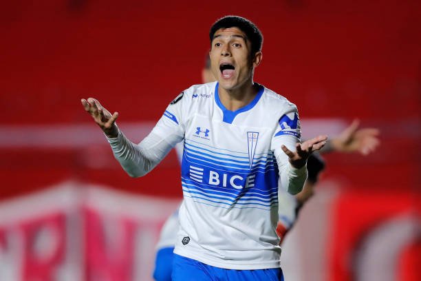 Huerta não passa em exames no Palmeiras e Universidad Católica anuncia seu retorno