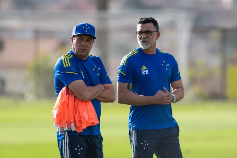 Cruzeiro monta elenco para temporada 2022