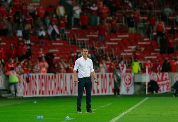 Vagner Mancini minimiza pedido de vingança da torcida do Corinthians contra o Grêmio