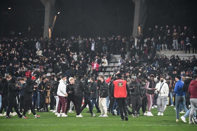 Após confusão generalizada, Lyon e Paris FC são eliminados da Copa da França